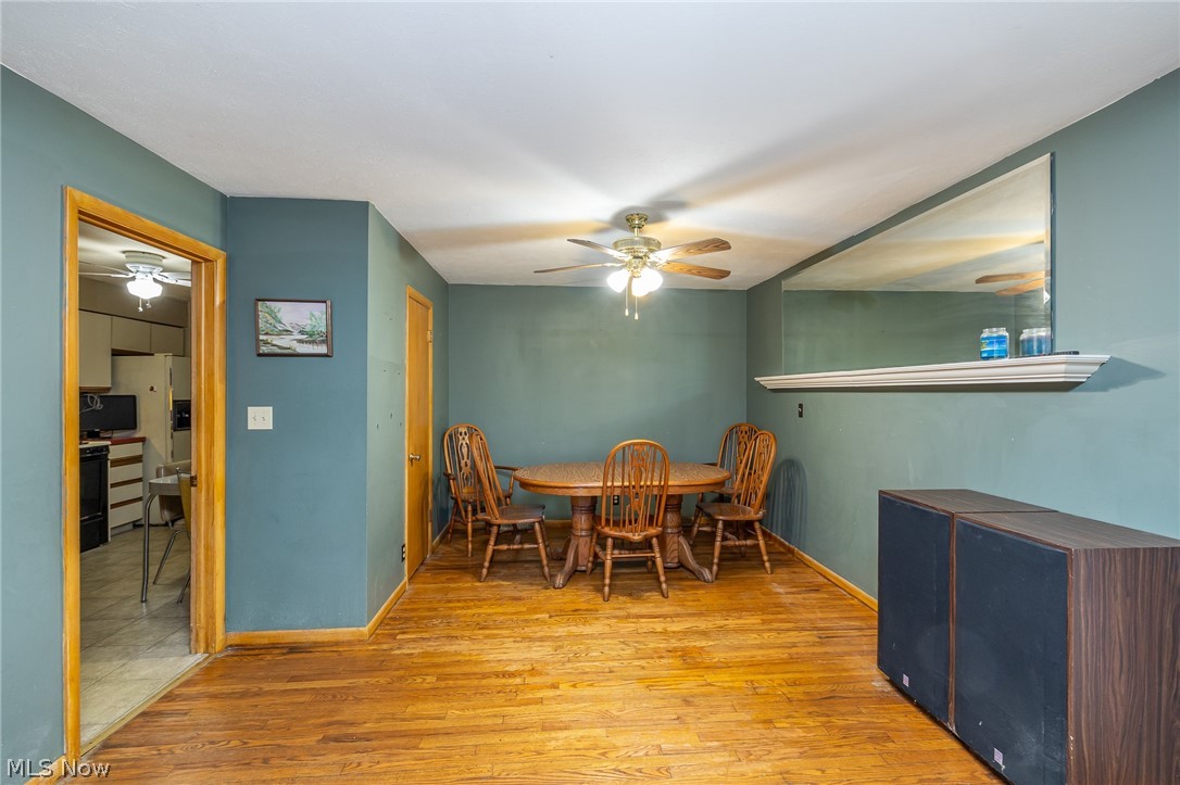 490 Mapleview Drive Seven Hills, OH 44131 - Photo 11 of 50 Living room/in law suite