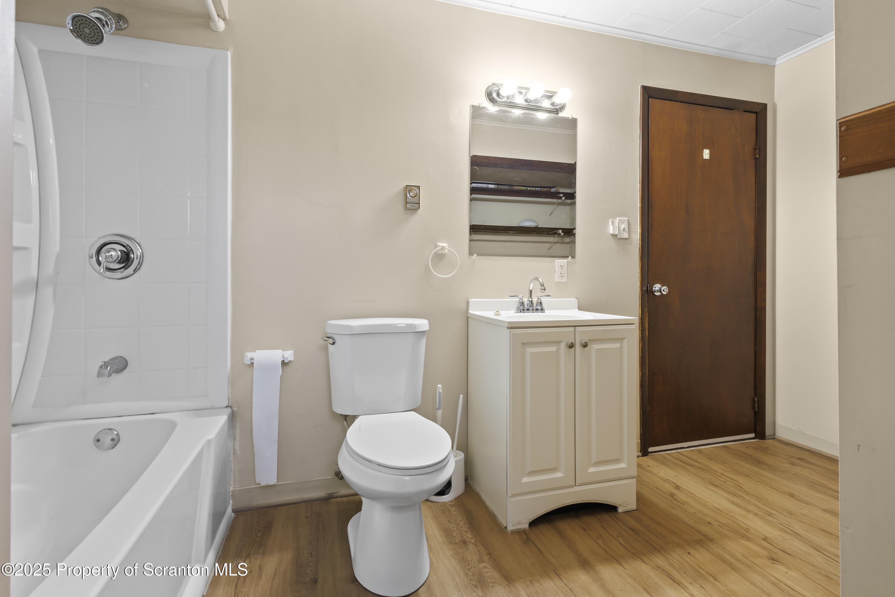 231 Gaston Place Scranton, PA 18508 - Photo 17 of 26 H27A2889