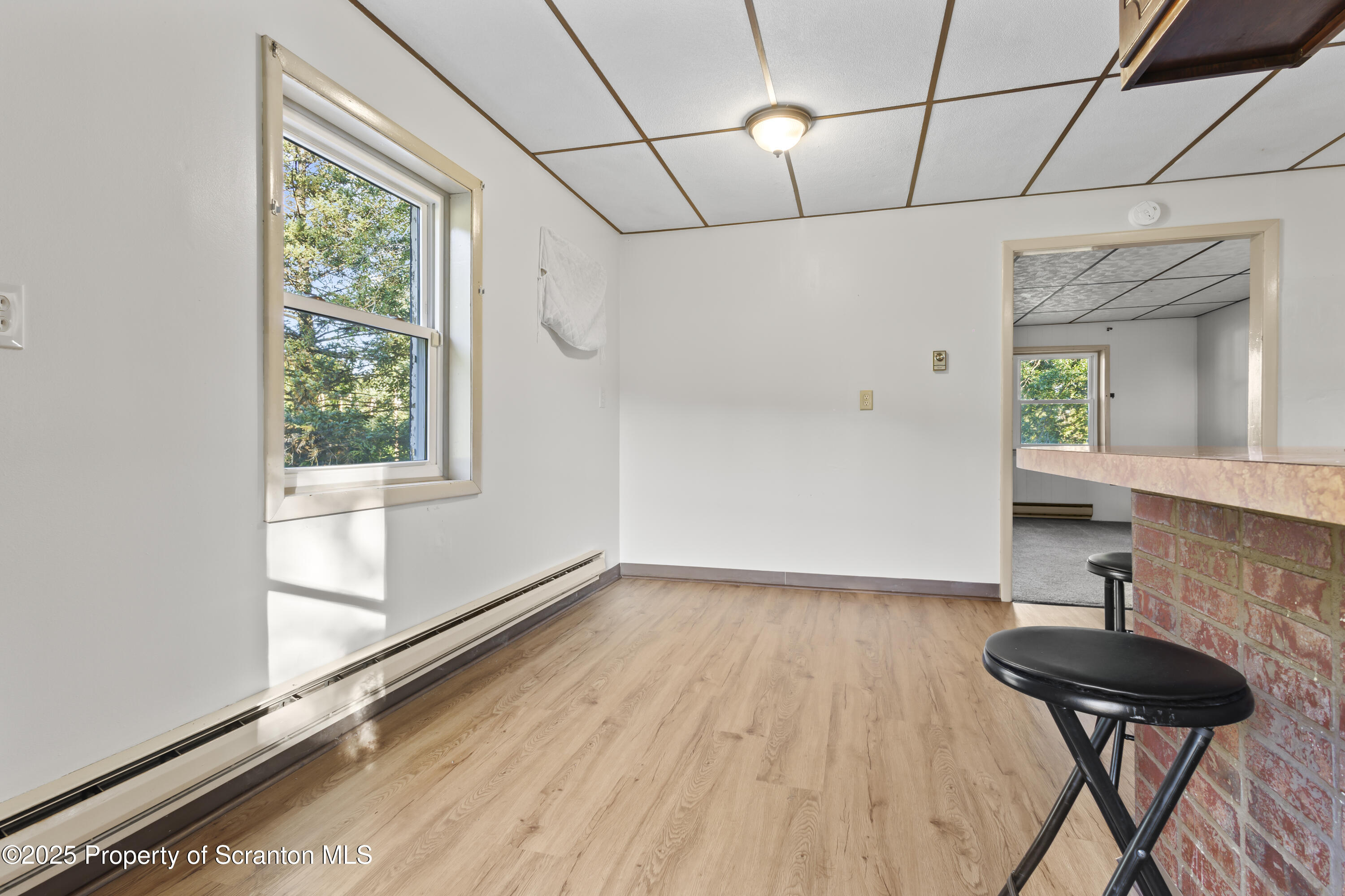 231 Gaston Place Scranton, PA 18508 - Photo 8 of 26 H27A2830 2