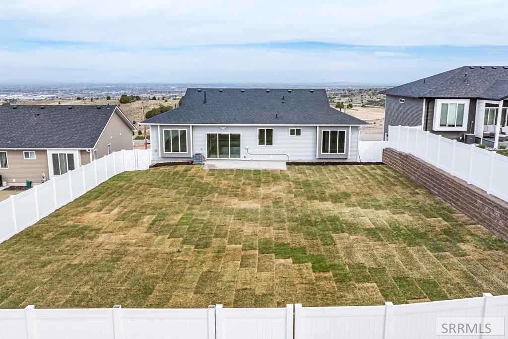 564 Vista Drive Pocatello, ID 83201 - Photo 3 of 41