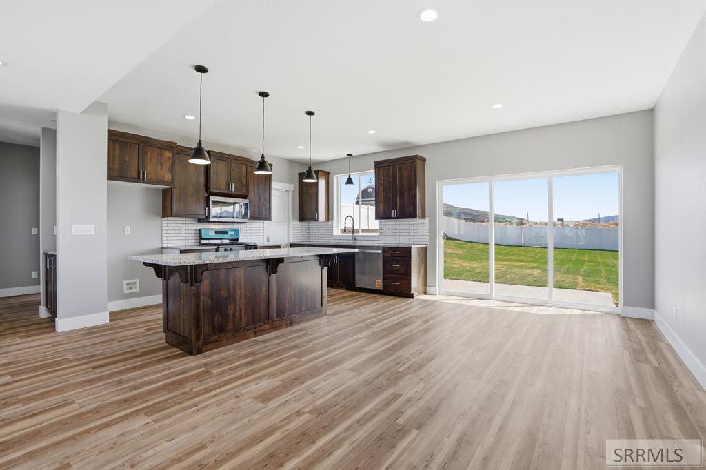 564 Vista Drive Pocatello, ID 83201 - Photo 6 of 41