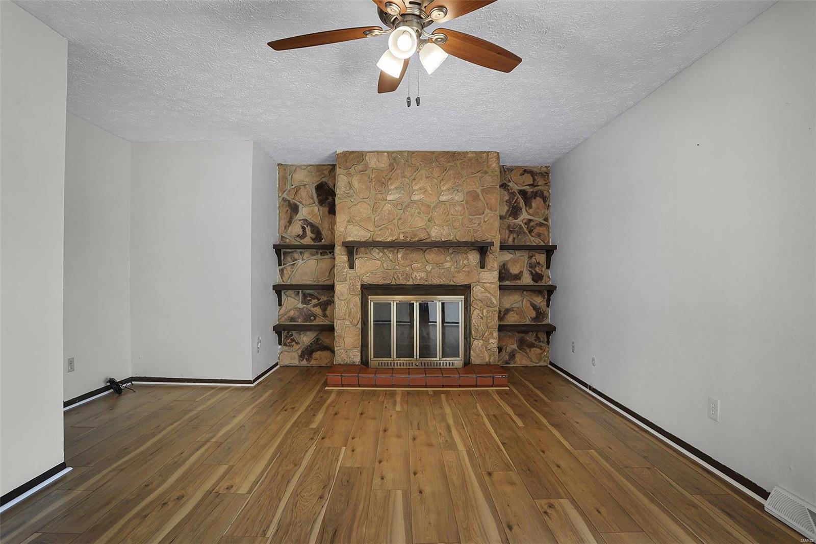 1123 Troy O'Fallon Road Troy, IL 62294 - Photo 17 of 33