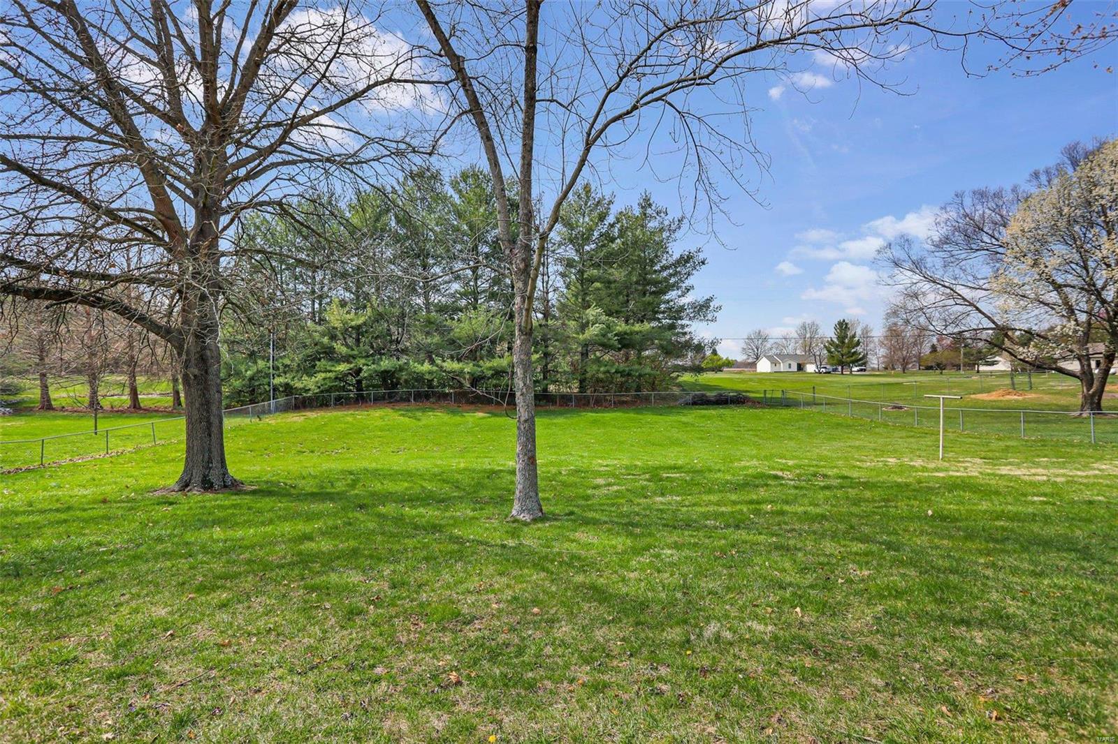 1123 Troy O'Fallon Road Troy, IL 62294 - Photo 30 of 33