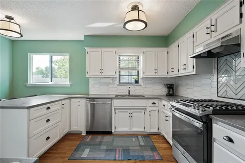 $315,000 | 9001 West 121st Terrace, Overland Park, KS 66213