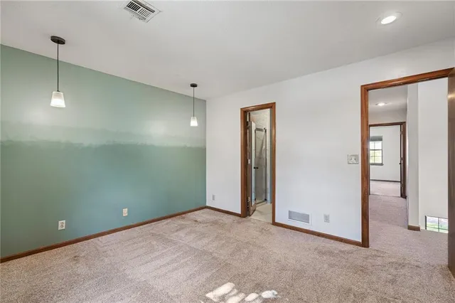 $319,500 | 9001 West 121st Terrace, Overland Park, KS 66213