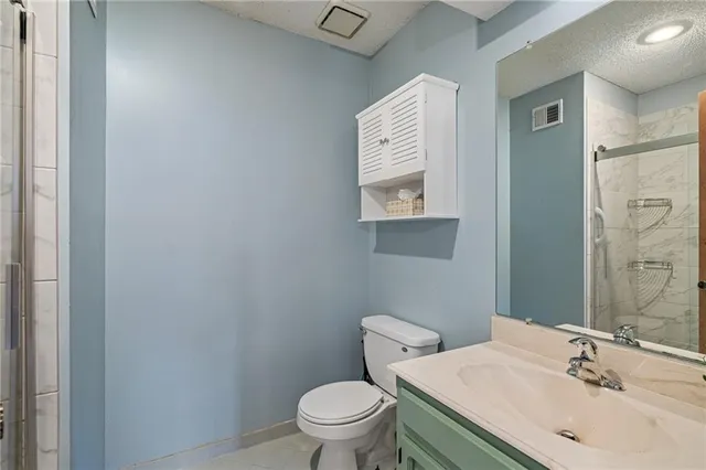 $319,500 | 9001 West 121st Terrace, Overland Park, KS 66213