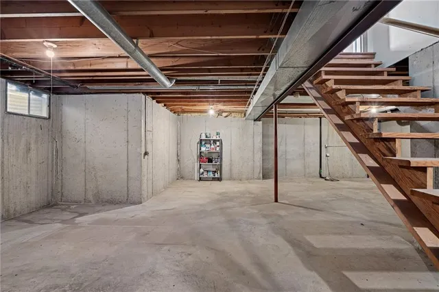 $319,500 | 9001 West 121st Terrace, Overland Park, KS 66213