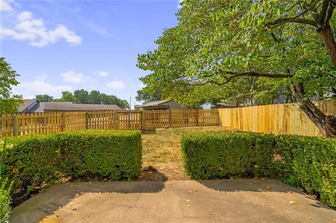 $315,000 | 9001 West 121st Terrace, Overland Park, KS 66213