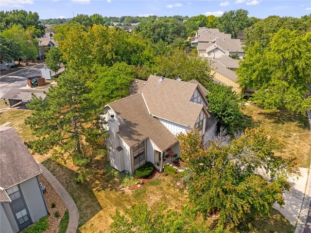 $319,500 | 9001 West 121st Terrace, Overland Park, KS 66213