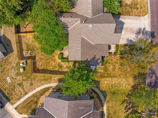 $319,500 | 9001 West 121st Terrace, Overland Park, KS 66213