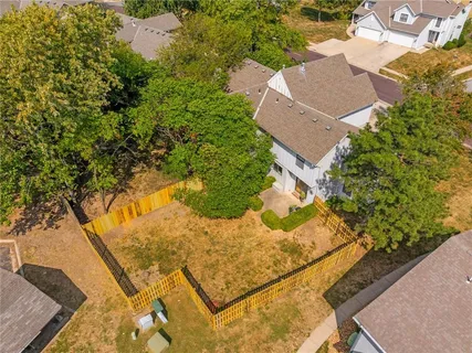 $315,000 | 9001 West 121st Terrace, Overland Park, KS 66213