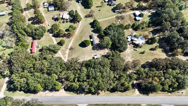 $169,999 | 7419 Pappa Lawrence Road, Laurel Hill, FL 32567