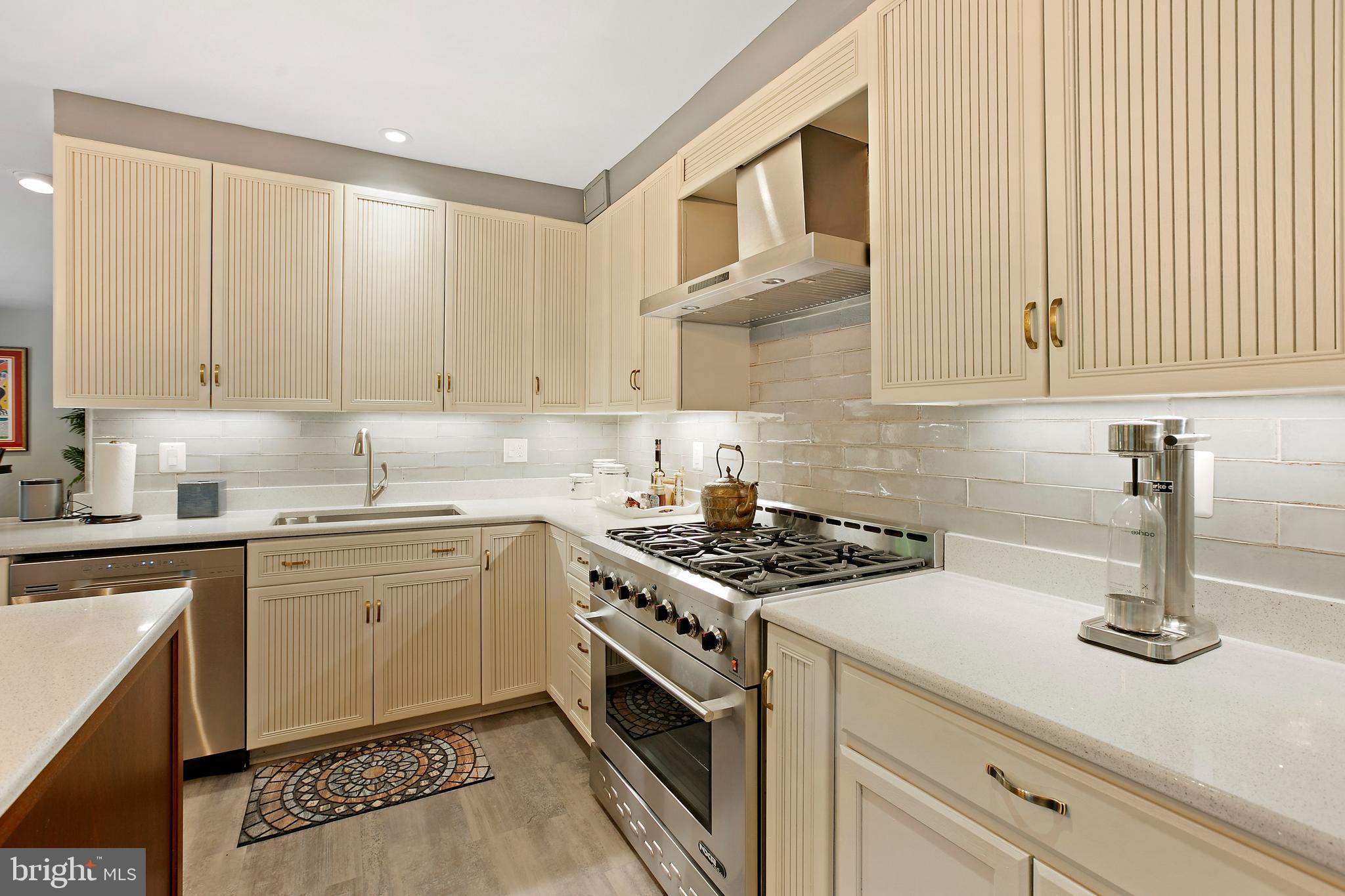 2 Cross Keys Road, Unit 2A Baltimore, MD 21210 - Photo 11 of 35