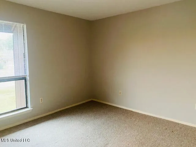 $1,375 | 208 Molokai, Unit B, Diamondhead, MS 39525