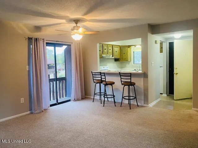 $1,375 | 208 Molokai, Unit B, Diamondhead, MS 39525