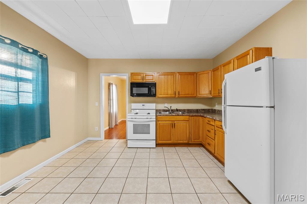 2013 Beckwith Street Madison, IL 62060 - Photo 15 of 22