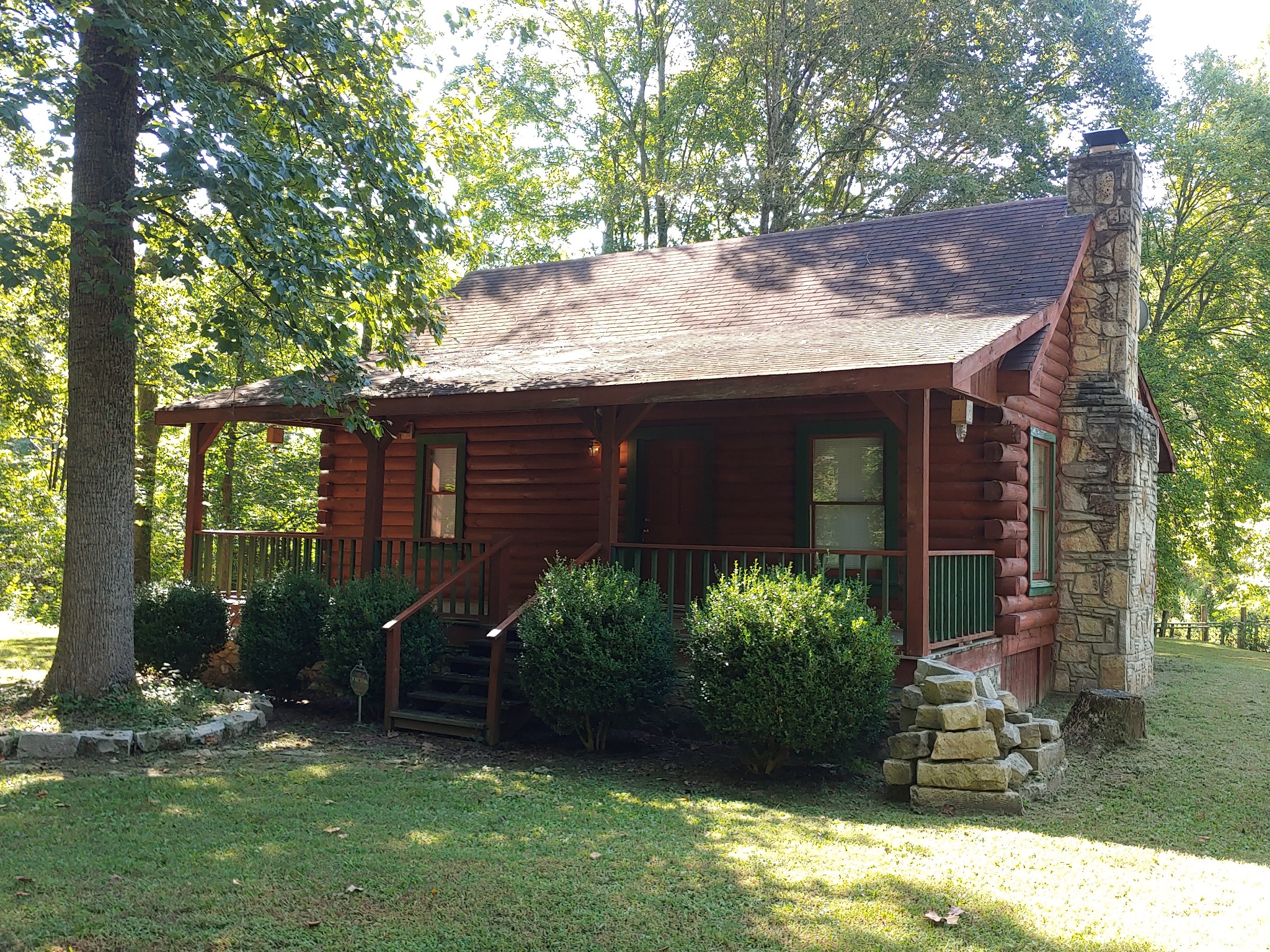 927 Lewis Branch Road Tennessee Ridge, TN 37178 - Photo 1 of 15 front view of a house with a yard