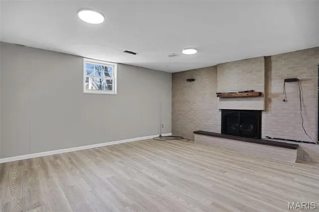 $360,000 | 46 West Beacon Hill Road, Fairview Heights, IL 62208