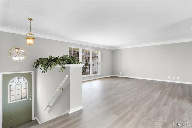 $360,000 | 46 West Beacon Hill Road, Fairview Heights, IL 62208