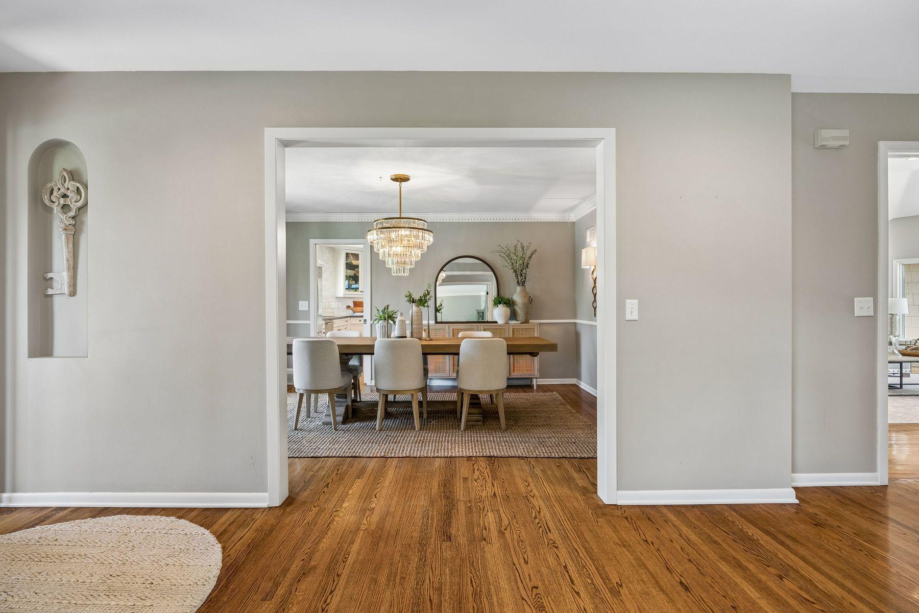6641 Parkwood Road Edina, MN 55436 - Photo 16 of 86