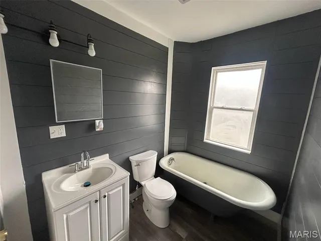 $149,900 | 615 Bowman Avenue, East Alton, IL 62024