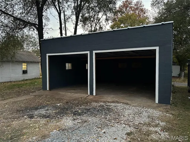 $149,900 | 615 Bowman Avenue, East Alton, IL 62024