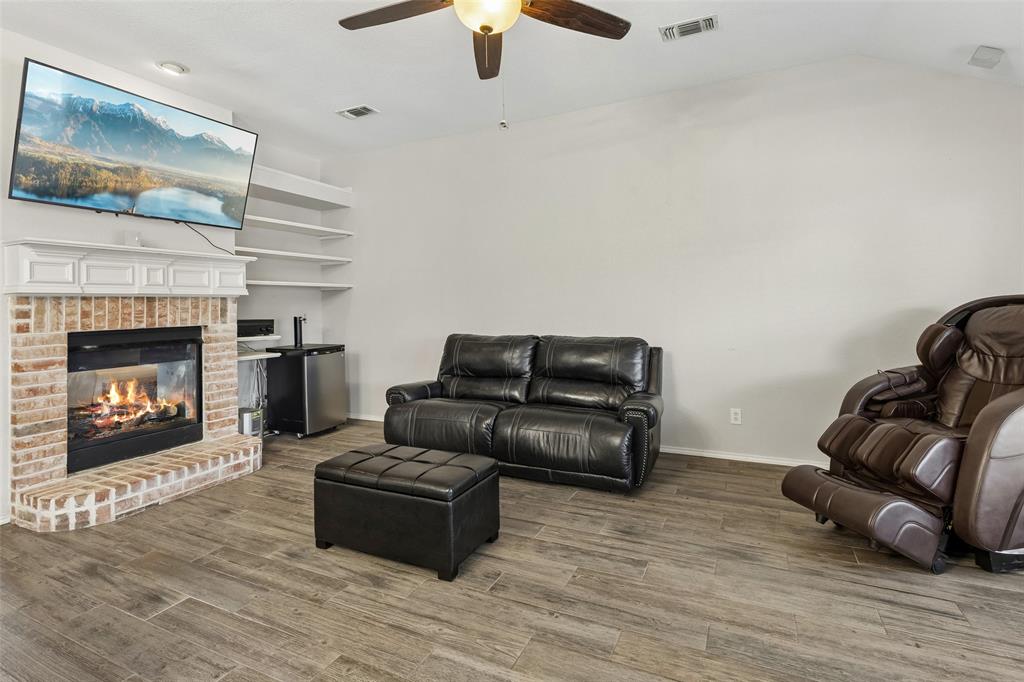 7918 Kings Court Rowlett, TX 75089 - Photo 10 of 39