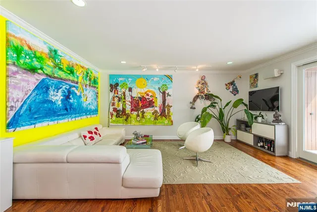 $1,280,000 | 8 Madison Avenue, Montclair, NJ 07042