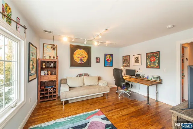 $1,280,000 | 8 Madison Avenue, Montclair, NJ 07042