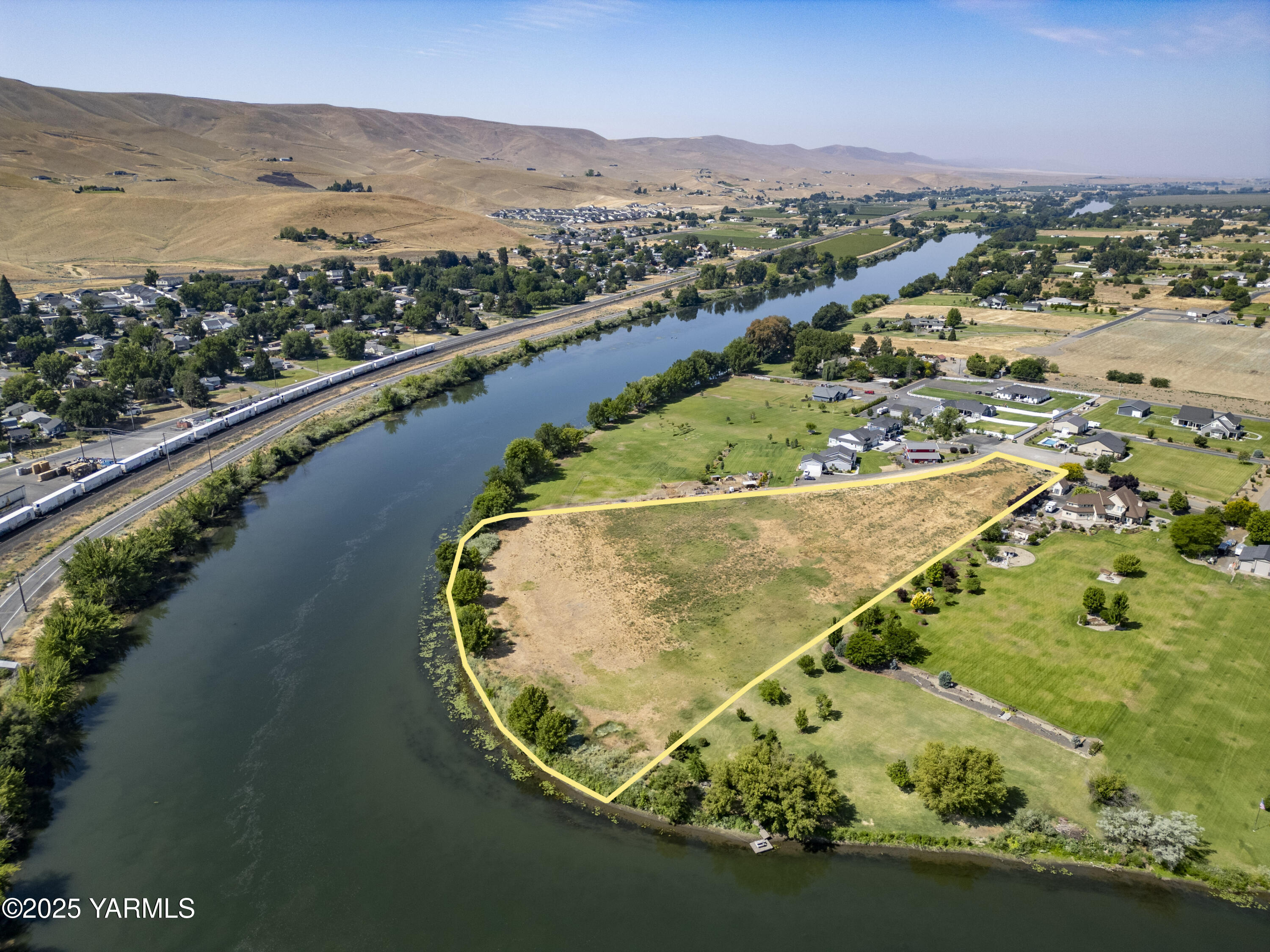 723 1366 Prairie South Prosser, WA 99350 - Photo 8 of 11 an aerial view of a house