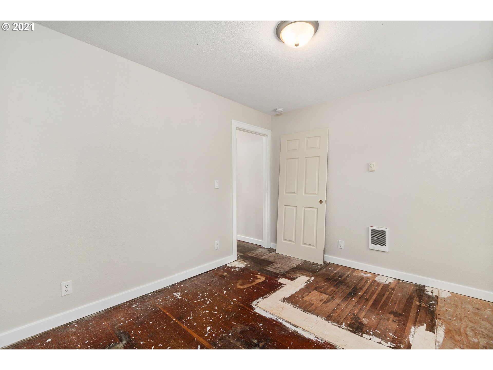 3619 Columbia Heights Road Longview, WA 98632 - Photo 10 of 27 Gallery Image 10