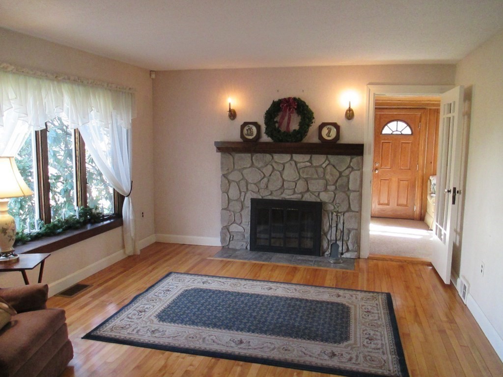 39 Center Street Ashburnham, MA 01430 - Photo 12 of 42 Gallery Image 12