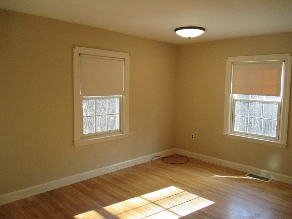 39 Center Street Ashburnham, MA 01430 - Photo 17 of 42 Gallery Image 17
