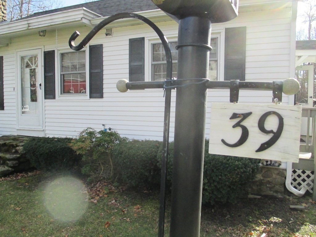 39 Center Street Ashburnham, MA 01430 - Photo 2 of 42 Gallery Image 2