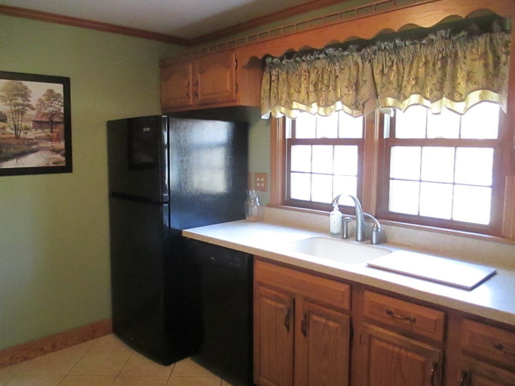 39 Center Street Ashburnham, MA 01430 - Photo 6 of 42 Gallery Image 6