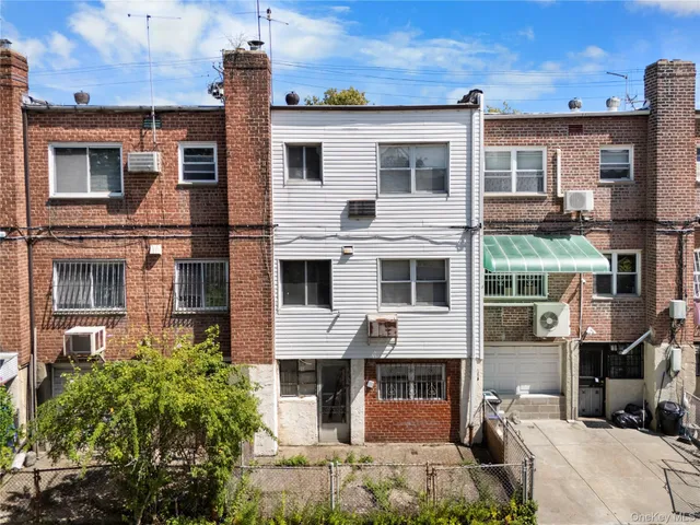 $999,000 | 150-62 Booth Memorial Avenue | Queensboro Hill