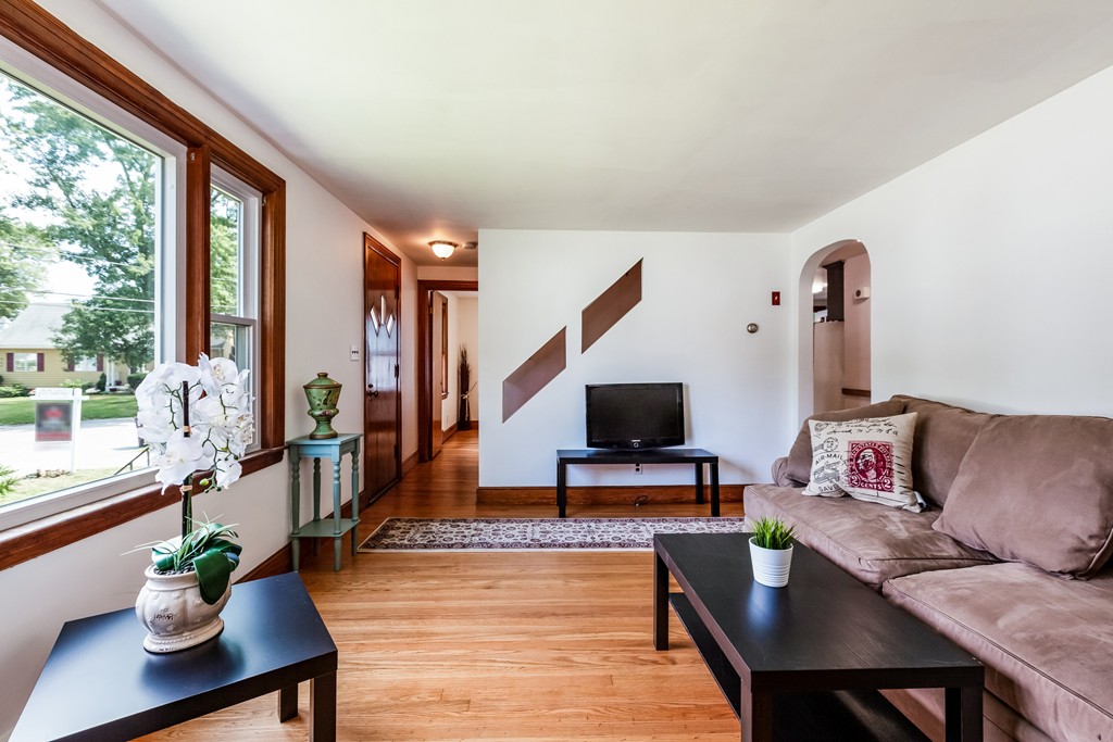 15 Colasanti Road Weymouth, MA 02191 - Photo 5 of 28 Gallery Image 5
