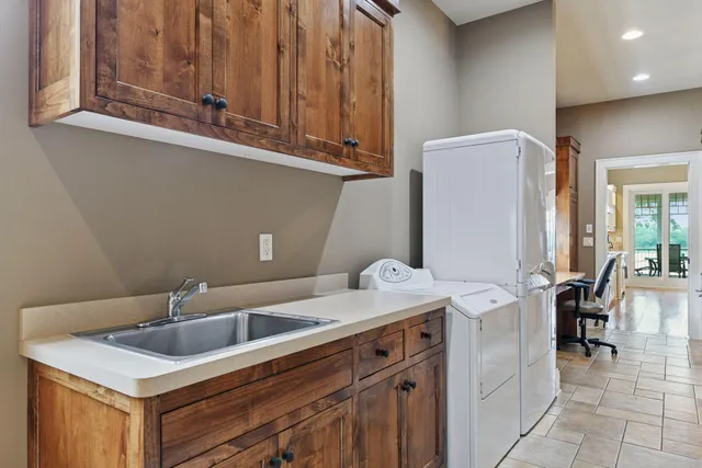 $2,700,000 | 3130 Highland Boulevard, Mound, MN 55364