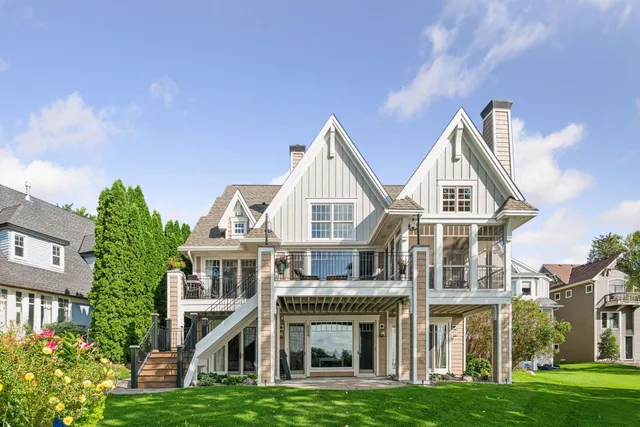 $2,700,000 | 3130 Highland Boulevard, Mound, MN 55364