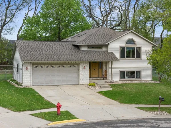 $379,000 | 2366 Reinhardt Court, Reedsburg, WI 53959