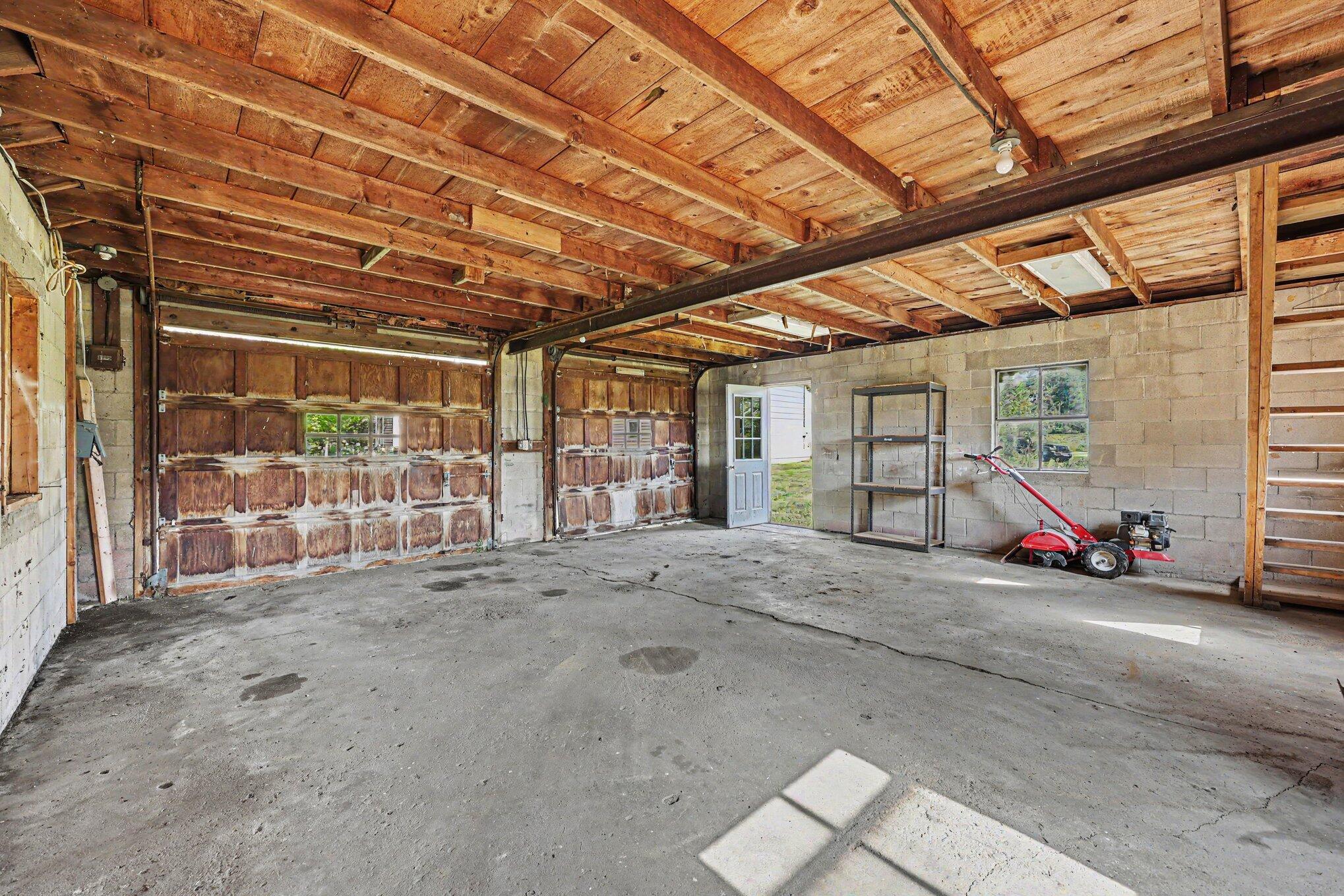 12845 Dexter-Chelsea Road Chelsea, MI 48118 - Photo 17 of 30 021_file_8792