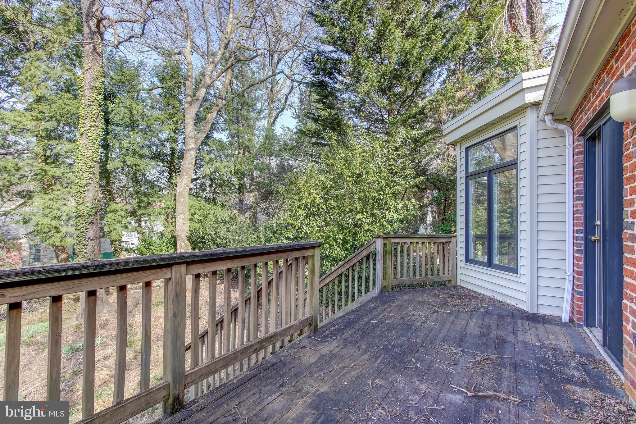 9502 Thornhill Road Silver Spring, MD 20901 - Photo 22 of 42 Exterior Rear Deck