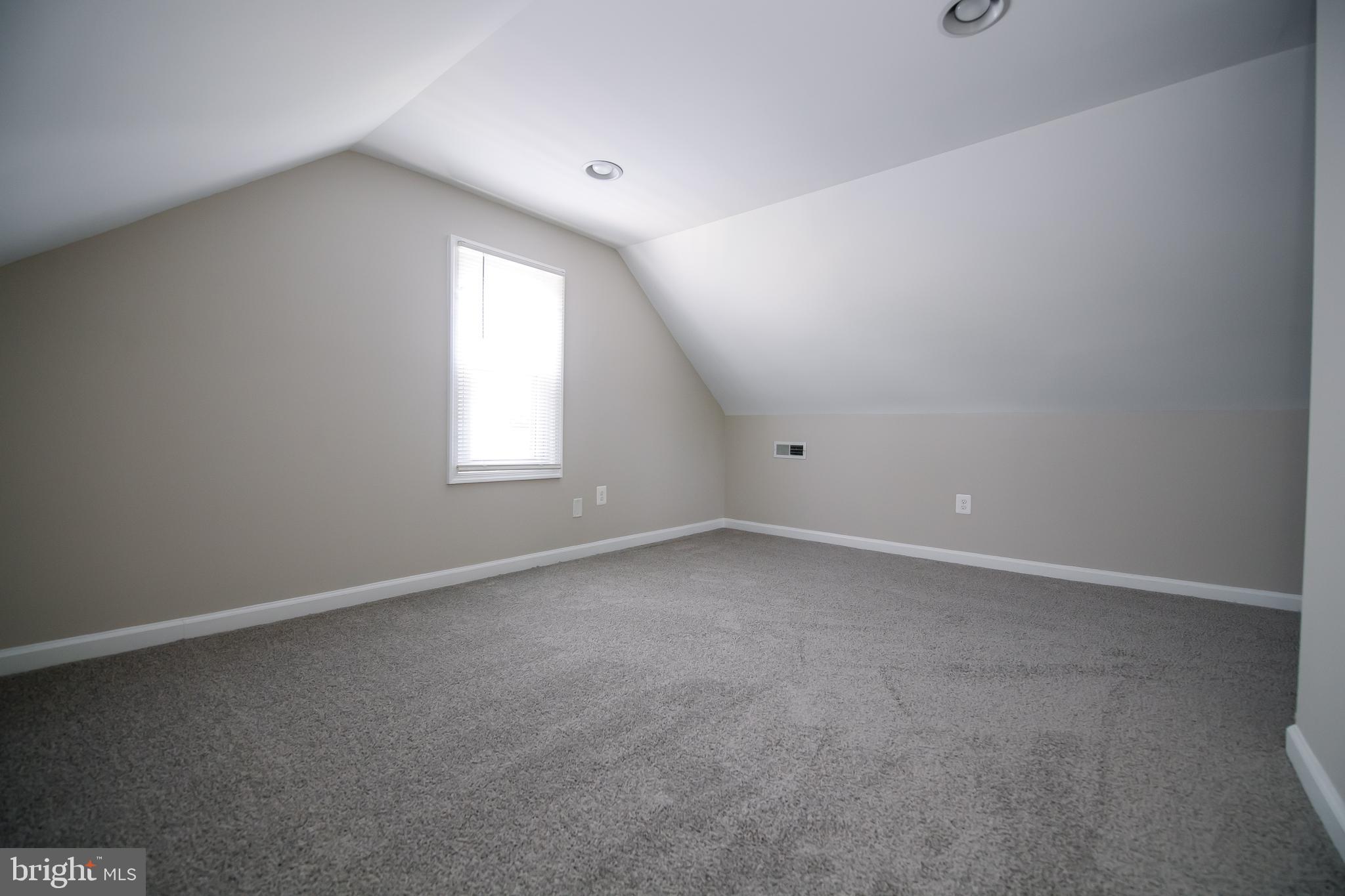 24 Crafton Road Essex, MD 21221 - Photo 18 of 28 Bedroom 4 with new carpeting