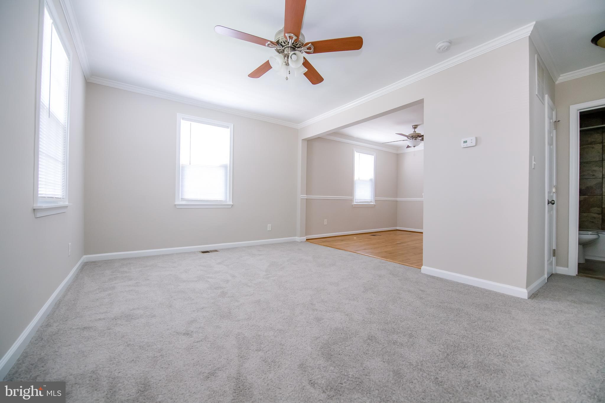 24 Crafton Road Essex, MD 21221 - Photo 6 of 28 Bright living room