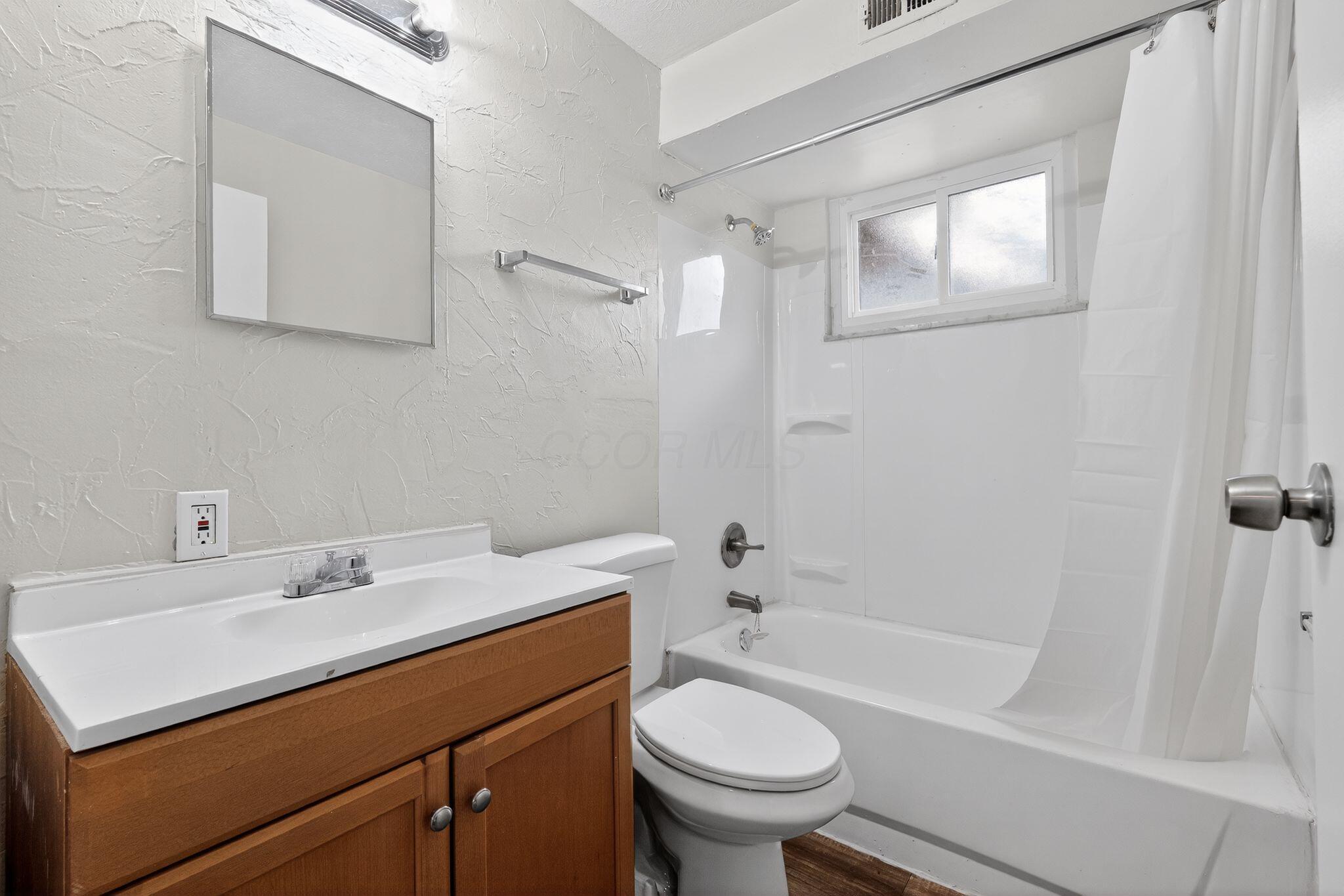 5145 Rutledge Drive South Columbus, OH 43232 - Photo 7 of 30 24_5145_Rutledge_Dr_S_Columbus_OH_43232-