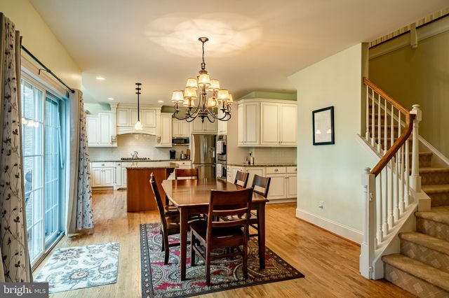 $1,200,000 | 1005 Brick House Farm Lane, Newtown Square, PA 19073