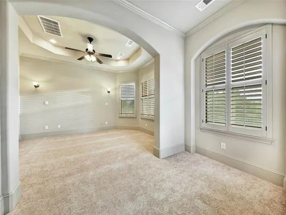 910 Snover Street, Unit A Houston, TX 77007 - Photo 12 of 26 a view of an empty room with a window