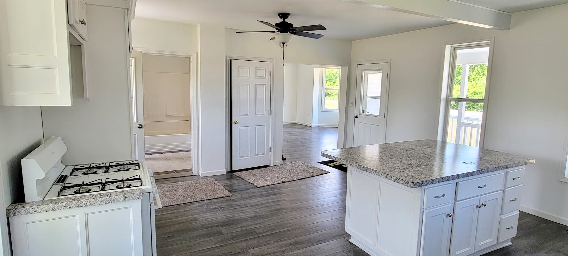 1964 East River Road Kawkawlin, MI 48631 - Photo 4 of 19
