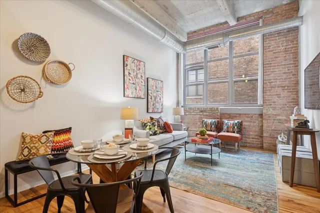 $450,000 | 1735 North Paulina Street, Unit 214, Chicago, IL 60622