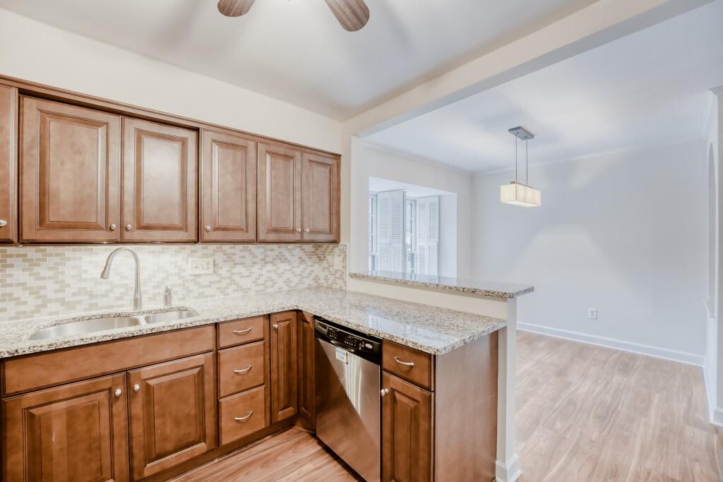 134 Woodmere Square Northwest, Unit 134 Atlanta, GA 30327 - Photo 14 of 26